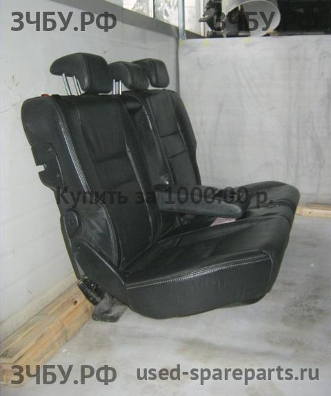 Honda Civic 8 (5D) Сиденье