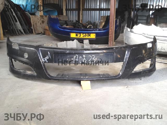 Opel Astra H Бампер передний