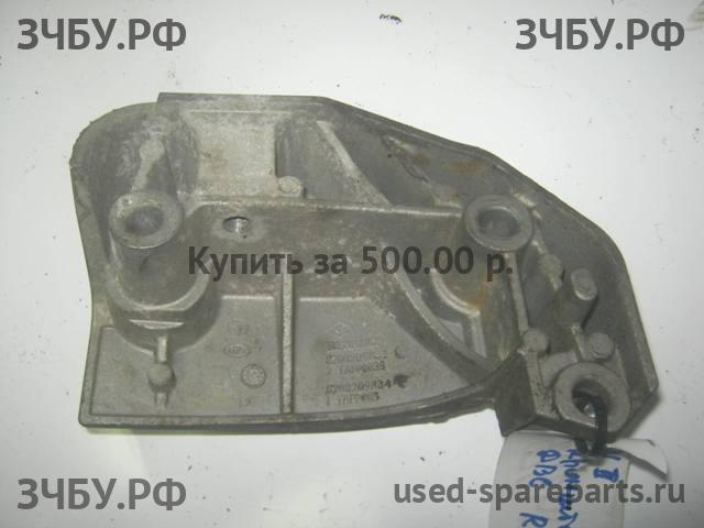 Renault Megane 2 Кронштейн
