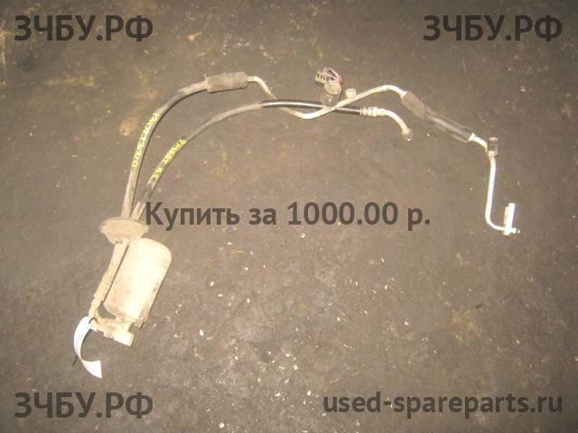 Volkswagen Passat B3 Трубка кондиционера