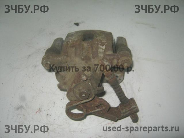 Renault Megane 2 Суппорт задний правый (в сборе со скобой)