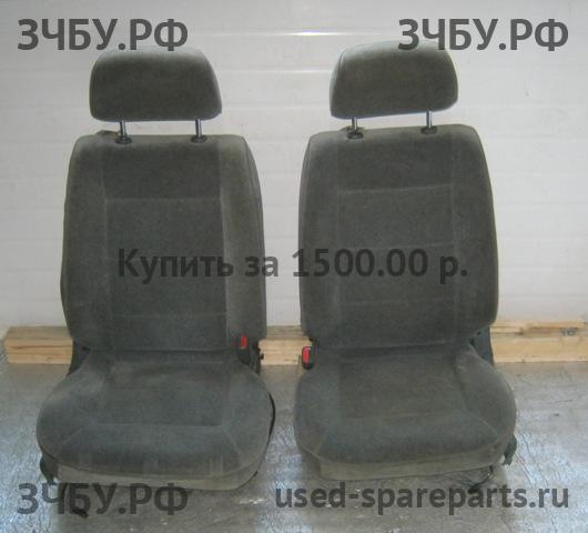 Nissan Presea 2 Сиденья (комплект)