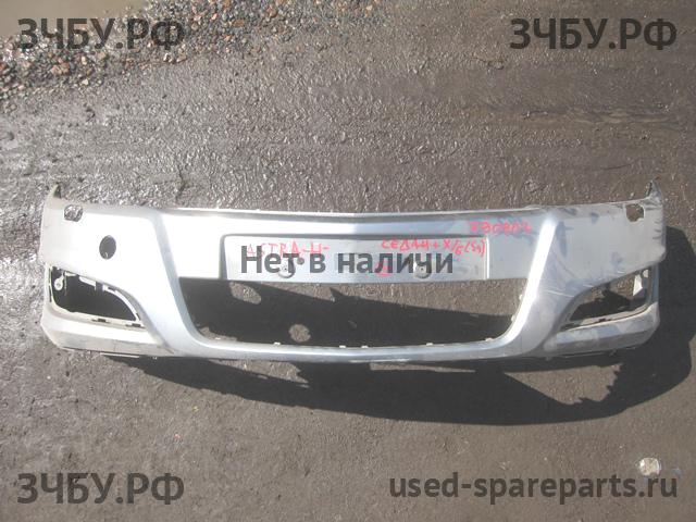 Opel Astra H Бампер передний