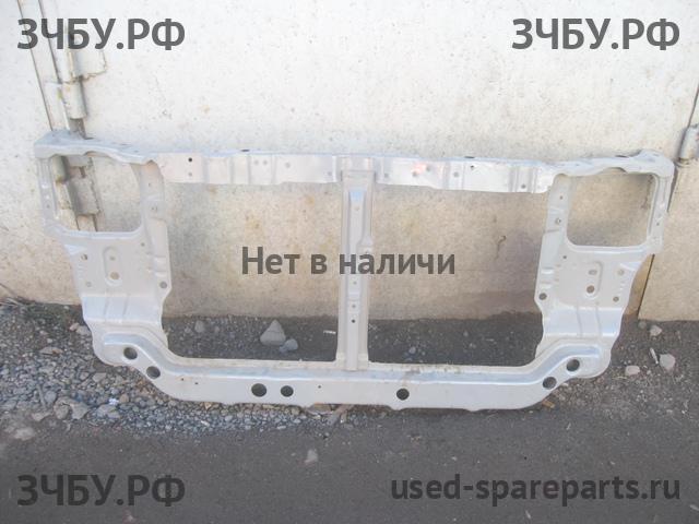 Hyundai Accent 2 Панель передняя (телевизор)