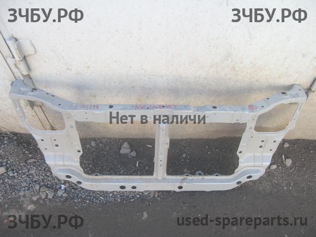 Hyundai Accent 2 Панель передняя (телевизор)