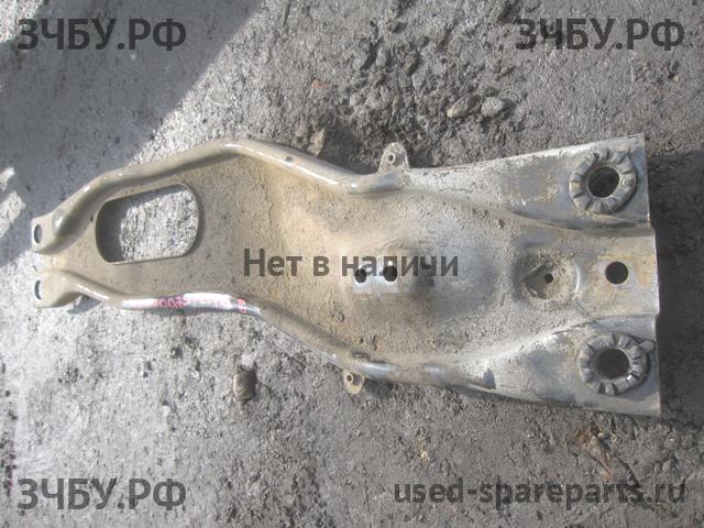 KIA Spectra Балка