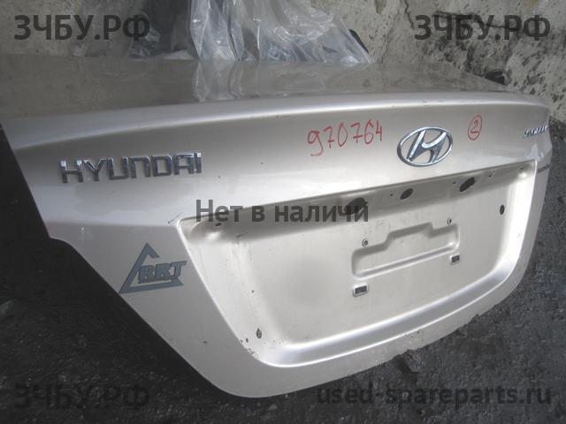 Hyundai Solaris 1 Крышка багажника