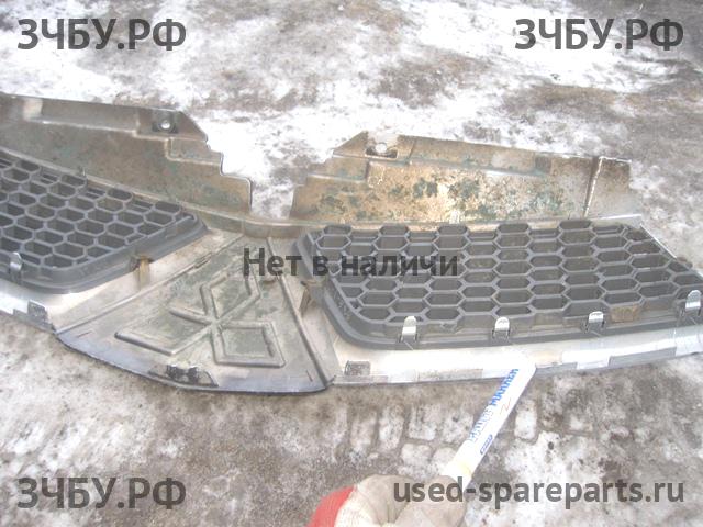 Mitsubishi L200 (4)[KB] Решетка радиатора