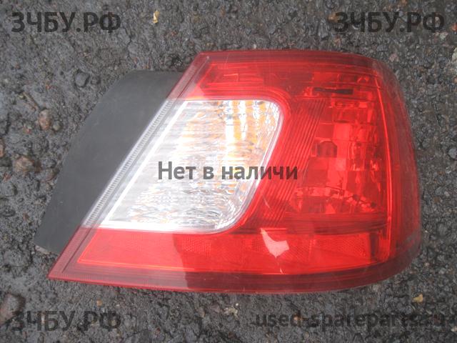 Mitsubishi Galant 9 (DJ) Фонарь правый