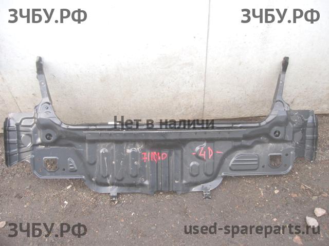 Honda Civic 8 (4D) Панель задняя