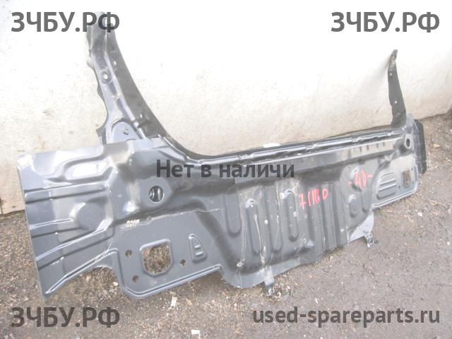 Honda Civic 8 (4D) Панель задняя