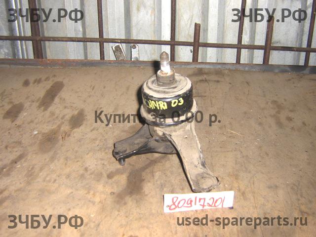 Toyota Camry 5 (V30) Опора двигателя