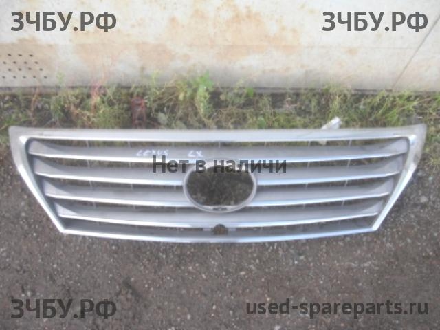 Lexus LX (2) 570 Решетка радиатора