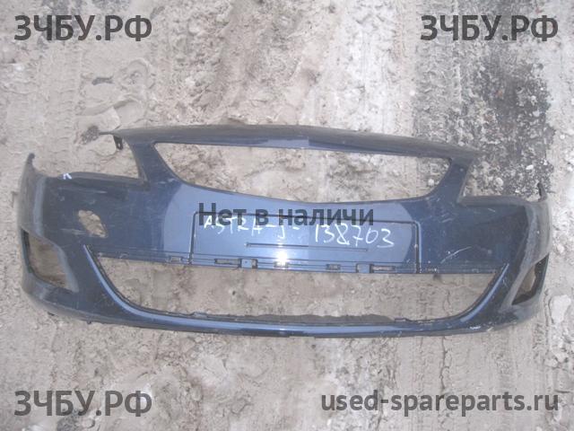 Opel Astra J Бампер передний