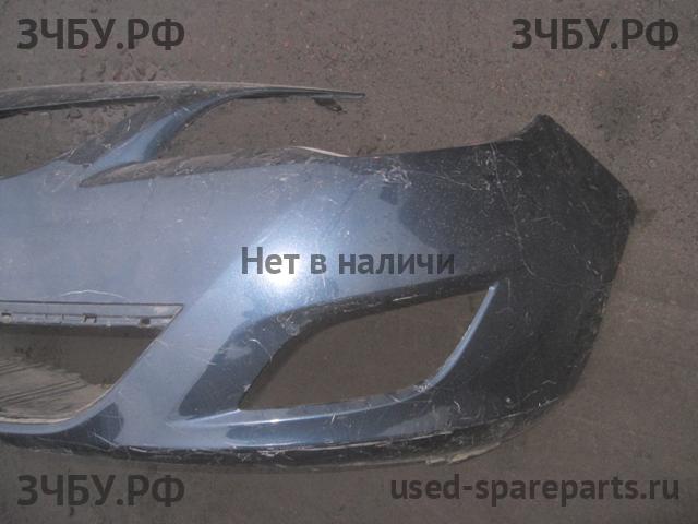 Opel Astra J Бампер передний