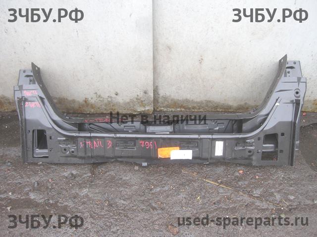 Nissan X-Trail 2 (T31) Панель задняя
