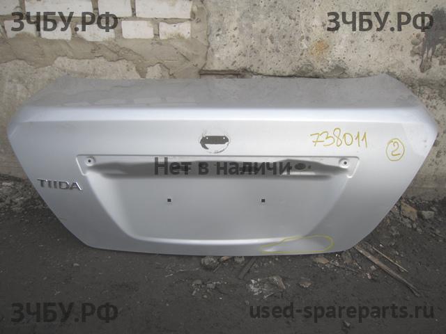 Nissan Tiida 1 Крышка багажника