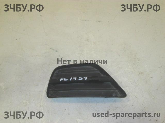 Ford Focus 1 Решетка в бампер