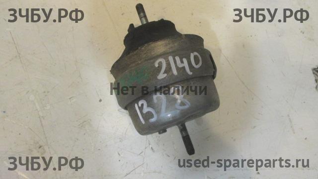 Volkswagen Passat B5 Опора двигателя