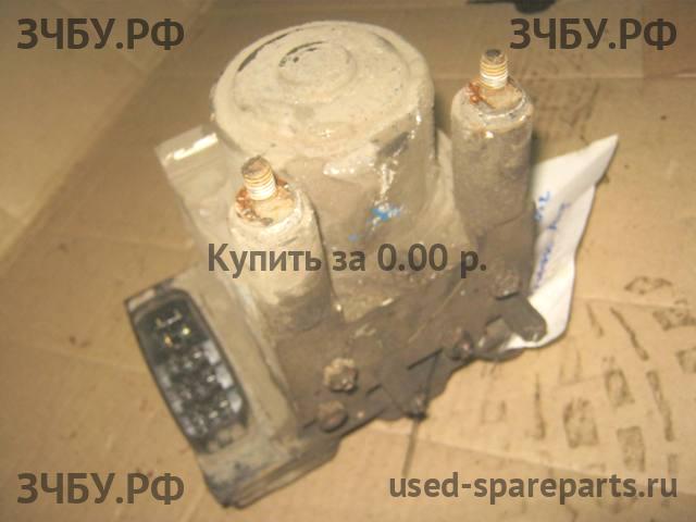 Isuzu NQR 75P Блок ABS (насос)