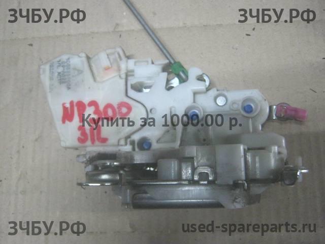 Nissan NP300 1 (D40) Замок двери задней левой