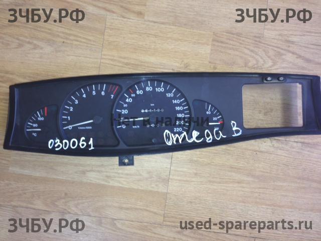 Opel Omega B Панель приборов