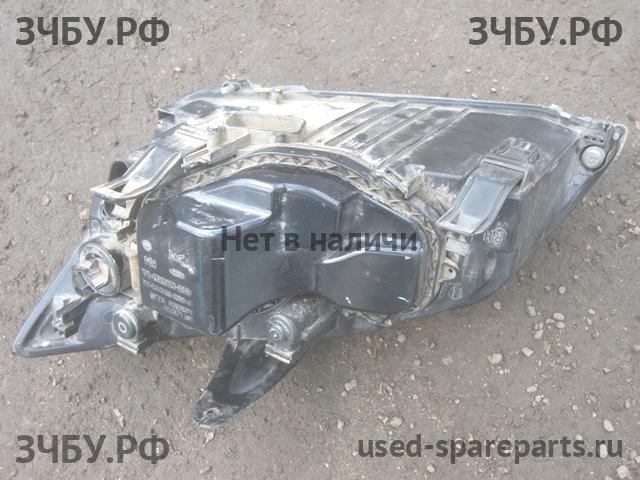 Ford Focus 2 Фара правая