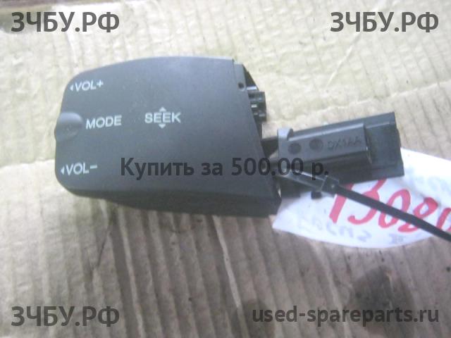 Ford Focus 2 Переключатель подрулевой управления магнитолой