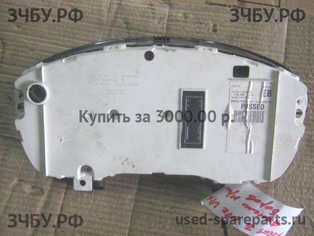 Ford Focus 2 Панель приборов