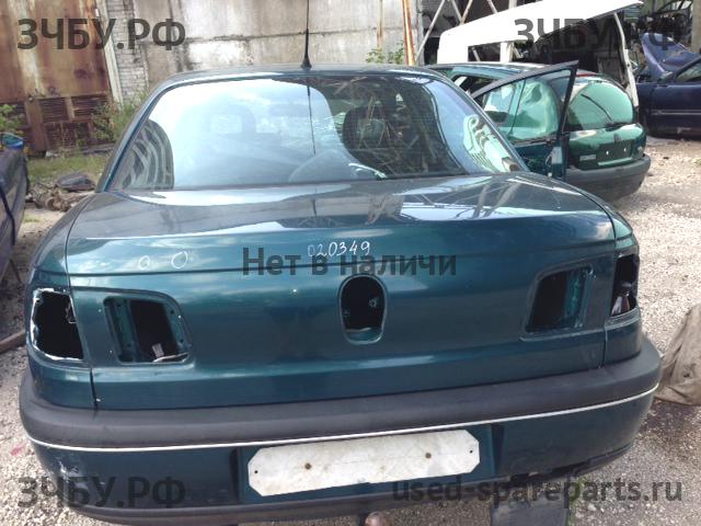 Opel Omega B Крышка багажника