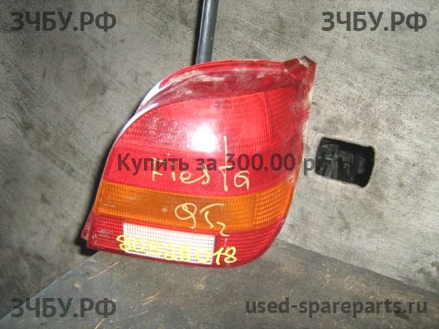 Ford Fiesta 3 Фонарь правый