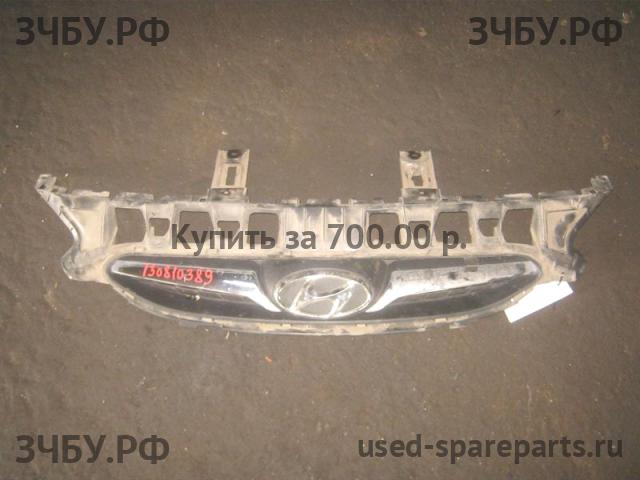 Hyundai Solaris 1 Решетка радиатора