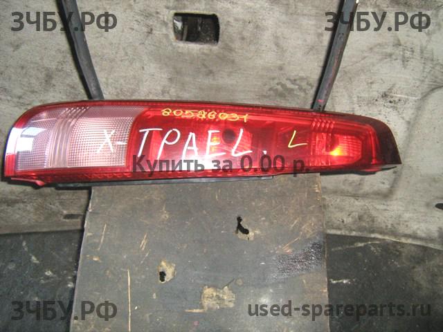 Nissan X-Trail 1 (T30) Фонарь левый