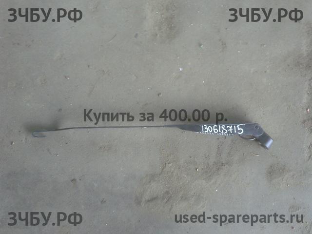 Nissan NP300 1 (D40) Поводок стеклоочистителя передний