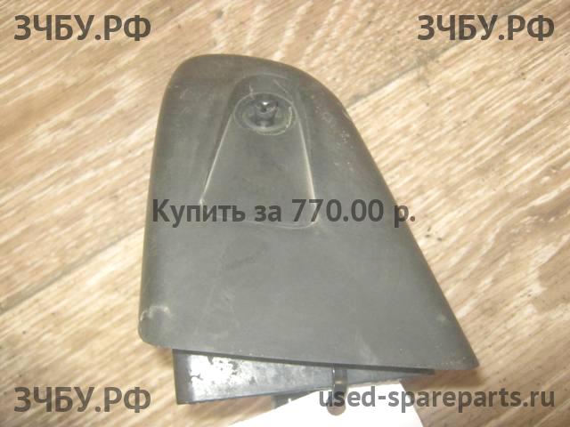 Nissan NP300 1 (D40) Форсунка омывателя фары правая