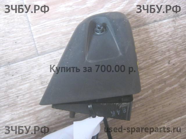 Nissan NP300 1 (D40) Форсунка омывателя фары левая