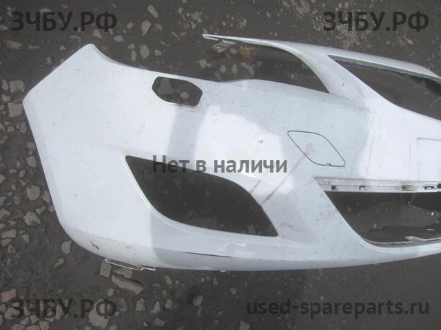 Opel Astra J Бампер передний