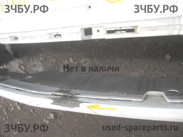 Opel Astra J Бампер передний