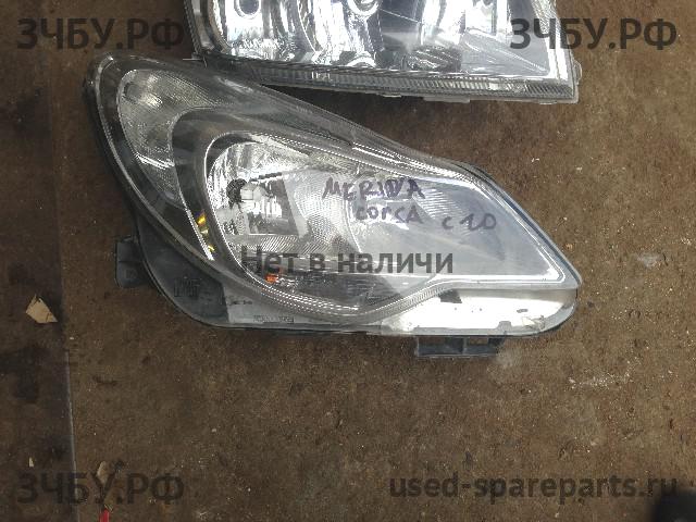 Opel Corsa D Фара правая