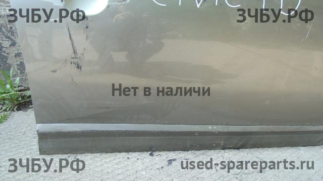 Honda Civic 8 (4D) Дверь передняя правая