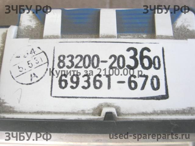 Toyota Carina.E (T190) Панель приборов