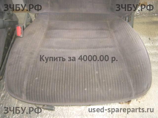 Subaru Legacy 1 (B10) Сиденья (комплект)