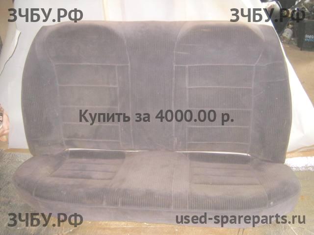Subaru Legacy 1 (B10) Сиденья (комплект)