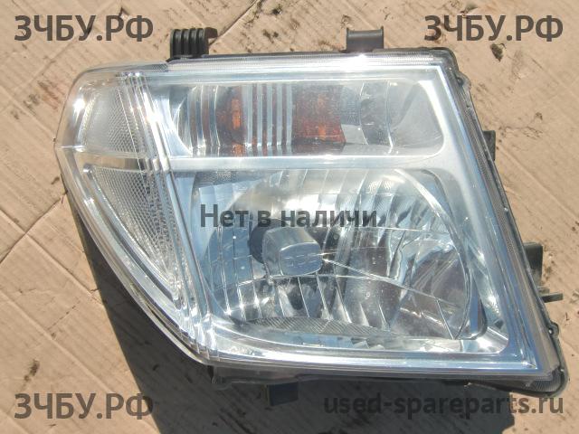 Nissan Pathfinder 2 (R51) Фара правая