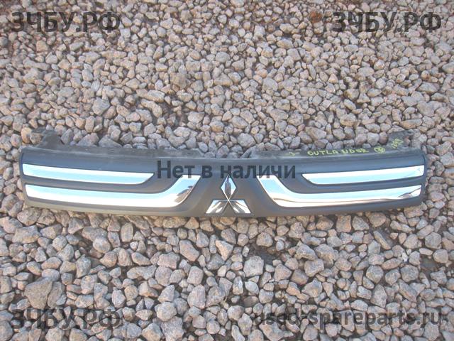 Mitsubishi Outlander 3 Решетка радиатора