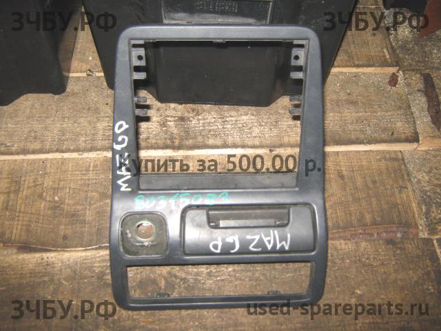 Mazda 626 [GD] Накладка декоративная на торпедо