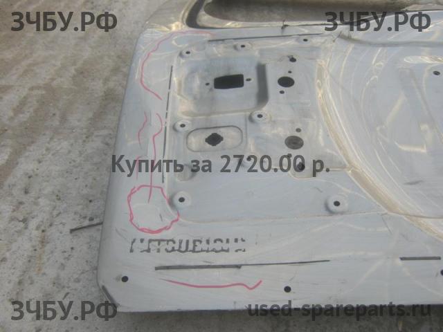 Mitsubishi Pajero/Montero 4 Дверь багажника