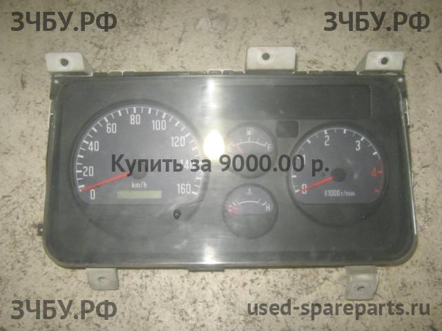 Isuzu NQR 71P Панель приборов