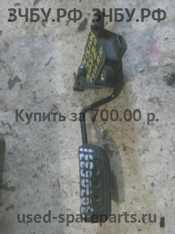 Nissan Tiida 1 Педаль газа