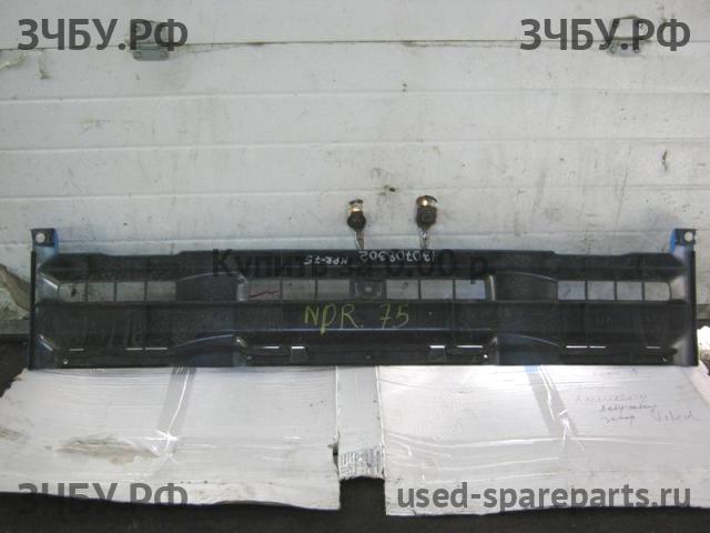 Isuzu NPR 75 (EURO-3) Решетка радиатора